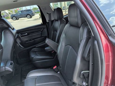 Used 2017 Chevrolet Traverse LT FWD image 14