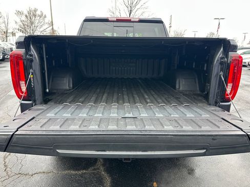 Used 2025 GMC Sierra 1500 SLT w/ SLT Premium Plus Package image 9