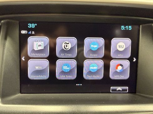 Used 2018 GMC Canyon SLT image 48