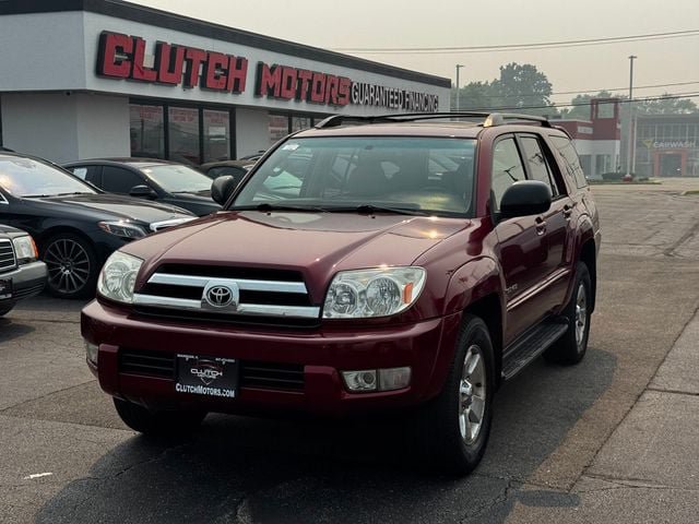 Used 2005 Toyota 4Runner SR5 AWD/4WD image 1