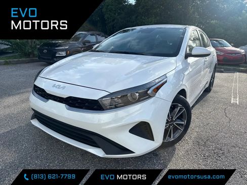 Used 2023 Kia Forte LXS FWD image 1