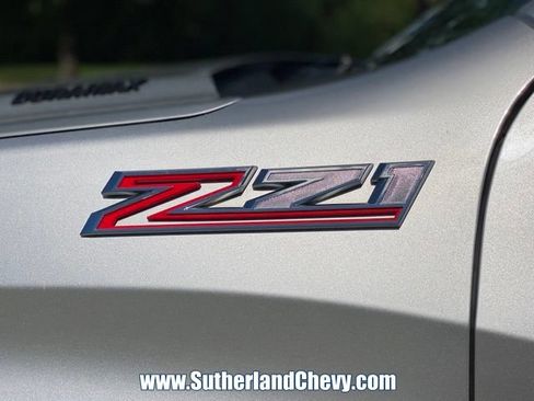 Used 2020 Chevrolet Silverado 1500 LTZ w/ LTZ Premium Package AWD/4WD image 11