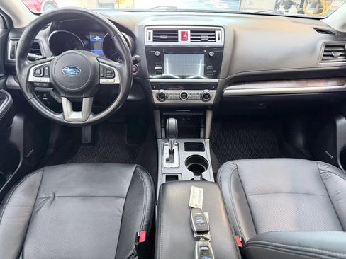 Used 2015 Subaru Outback 2.5i Limited AWD/4WD image 12