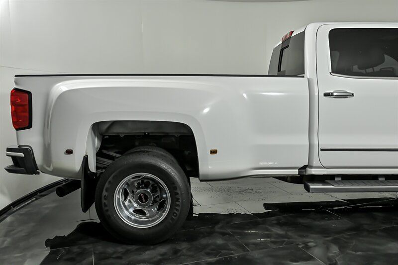 Used 2016 GMC Sierra 3500 Denali w/ Duramax Plus Package AWD/4WD image 10