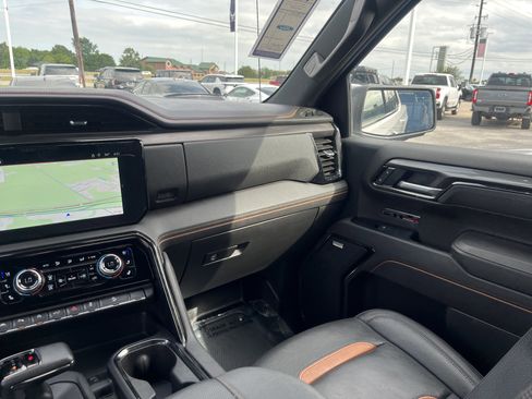 Used 2025 GMC Sierra 1500 AT4 AWD/4WD image 36
