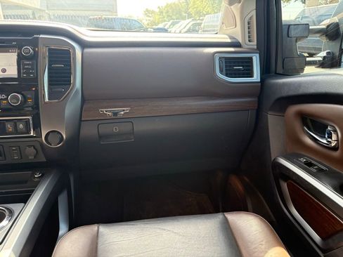 Used 2016 Nissan Titan Platinum Reserve AWD/4WD image 7