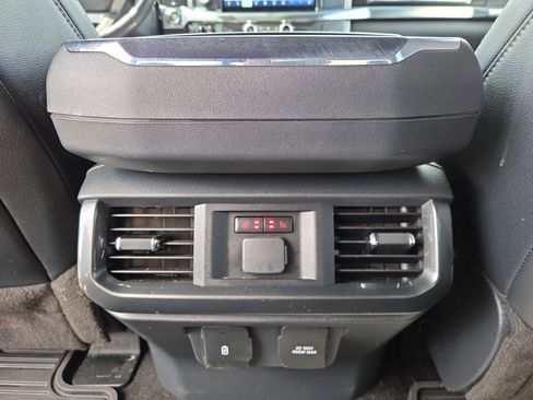 Certified 2022 Ford F150 Lariat w/ Equipment Group 502A High image 12