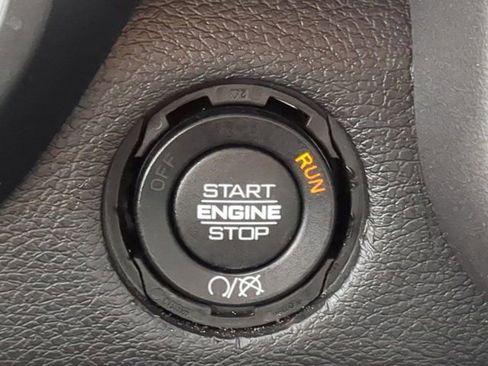 Used 2020 RAM 2500 Big Horn image 23