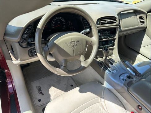 Used 2003 Chevrolet Corvette 50th Anniversary Edition w/ Preferred Equipment Group1 image 16