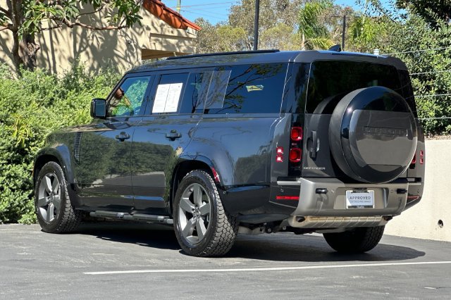 Certified 2025 Land Rover Defender 130 X-Dynamic SE AWD/4WD image 3