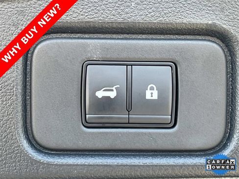 Used 2024 Nissan Pathfinder SL image 13