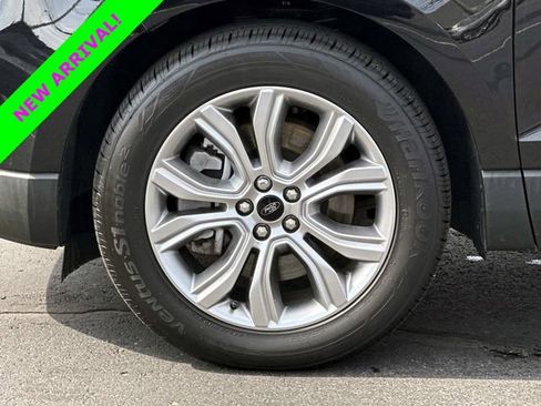 Certified 2024 Ford Edge Titanium image 6