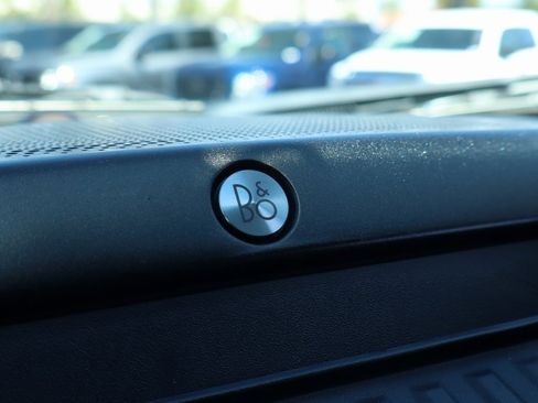 Used 2019 Ford F150 Lariat w/ Equipment Group 502A Luxury image 30