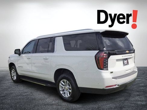 Certified 2025 Chevrolet Suburban LT AWD/4WD image 6