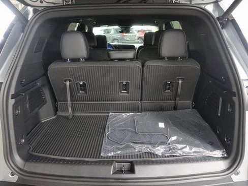 New 2026 Chevrolet Traverse LT w/ Driver Confidence Package image 13