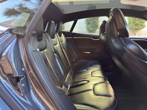 Used 2017 Tesla Model S 75 image 56