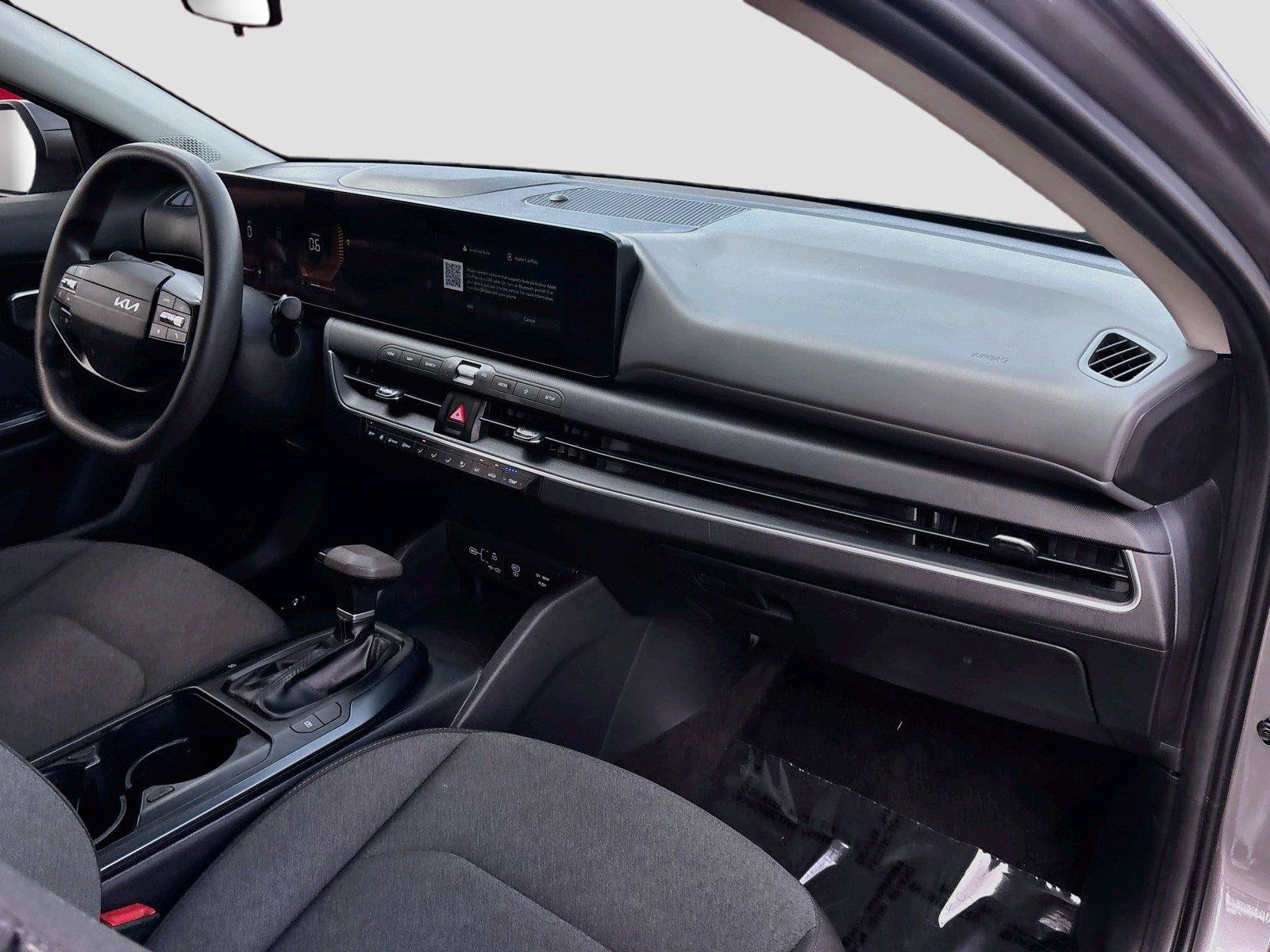 Used 2025 Kia K4 FWD image 26