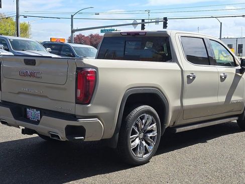 Used 2026 GMC Sierra 1500 Denali AWD/4WD image 3