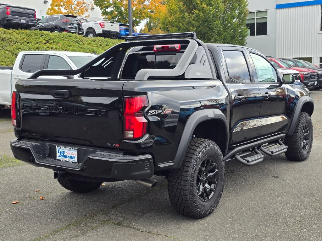 New 2026 Chevrolet Colorado ZR2 w/ Midnight Edition AWD/4WD image 5