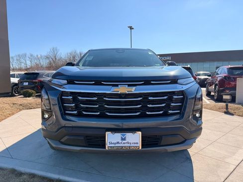 Used 2025 Chevrolet Equinox LT w/ Safety and Technology Package image 8