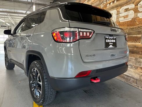 Used 2020 Jeep Compass Trailhawk AWD/4WD image 20