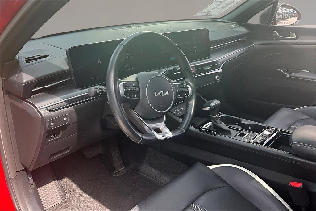 Certified 2025 Kia K5 GT-Line w/ GT-Line Premium Package FWD image 15