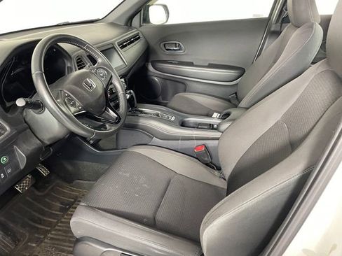 Certified 2019 Honda HR-V Sport image 2