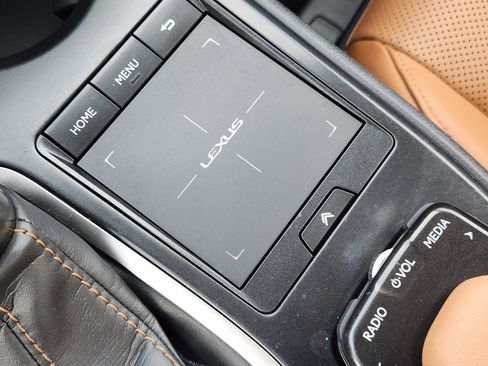 Used 2019 Lexus UX 250h image 25