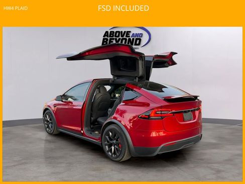 Used 2025 Tesla Model X Plaid image 9