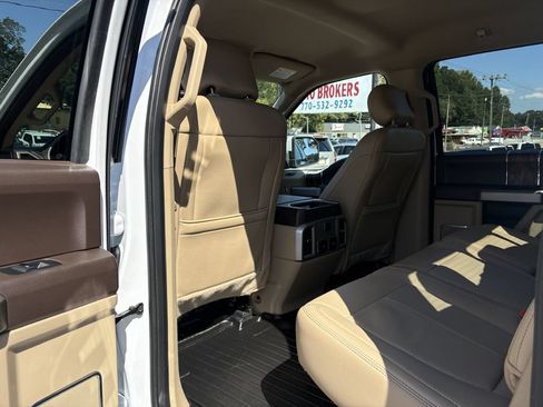 Used 2018 Ford F150 Lariat w/ FX4 Off-Road Package AWD/4WD image 15