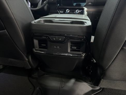 Certified 2023 GMC Sierra 1500 AT4 w/ AT4 Premium Package AWD/4WD image 22