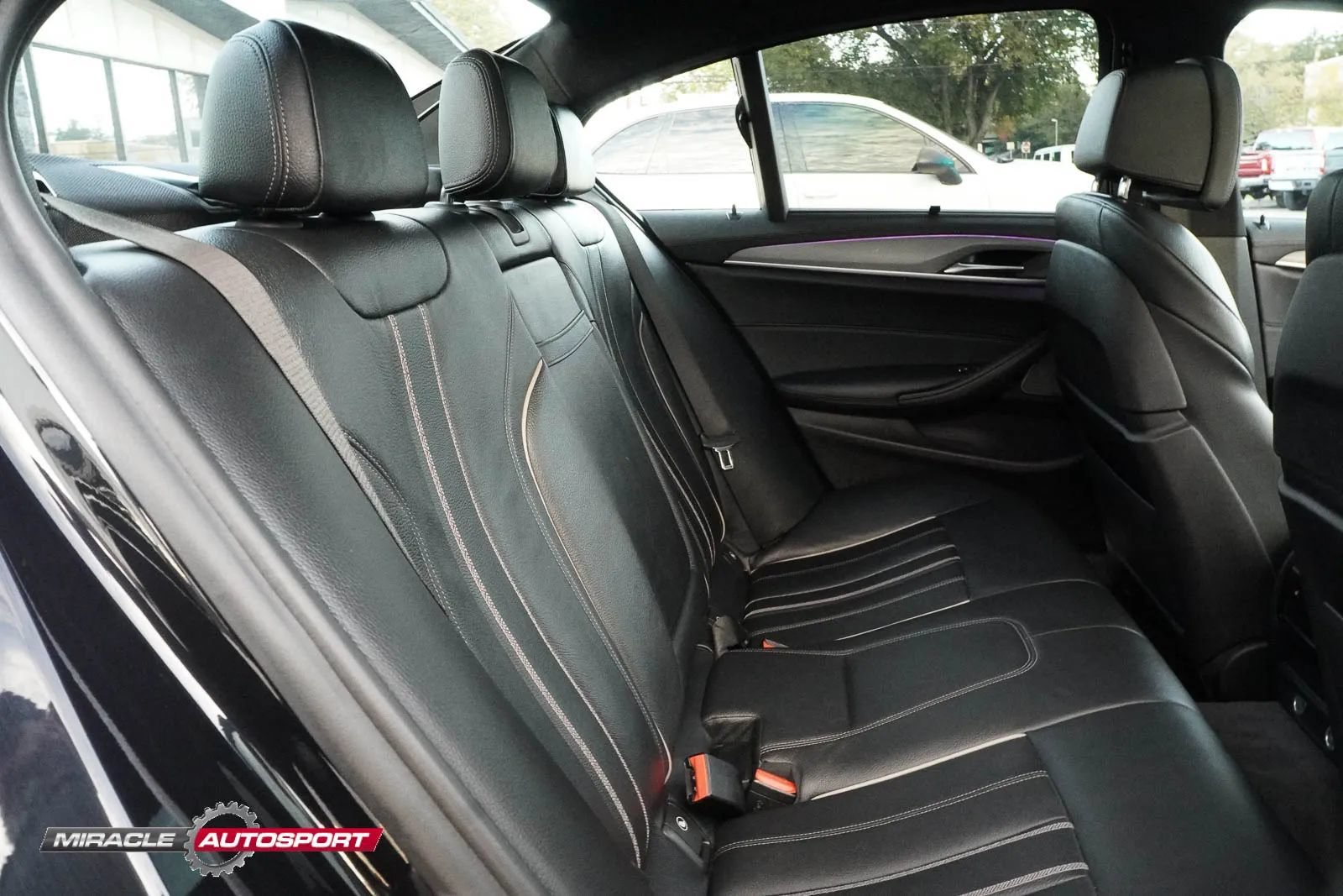 Used 2018 BMW M550i xDrive AWD/4WD image 39