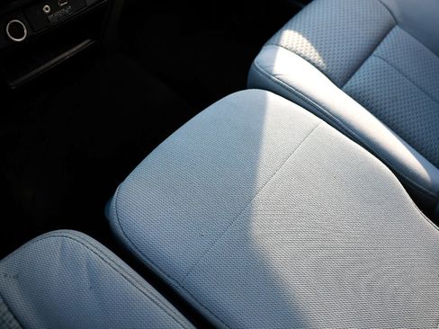 Used 2012 Ford F150 XLT w/ XLT Chrome Pkg image 33