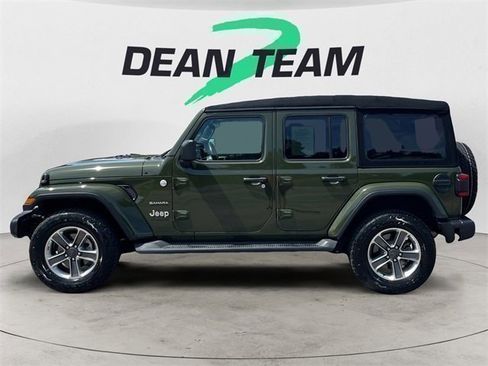 Used 2021 Jeep Wrangler Unlimited Sahara image 5
