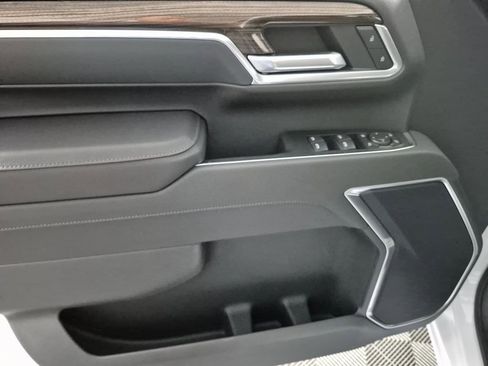 New 2026 Chevrolet Silverado 2500 LT image 15