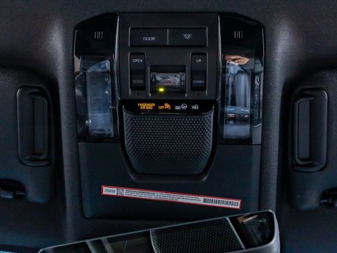 Used 2025 Toyota Land Cruiser image 29