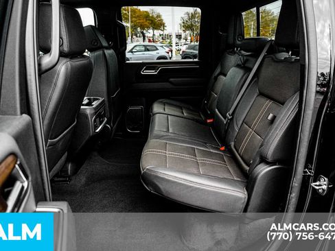 Used 2024 Chevrolet Silverado 3500 High Country image 22