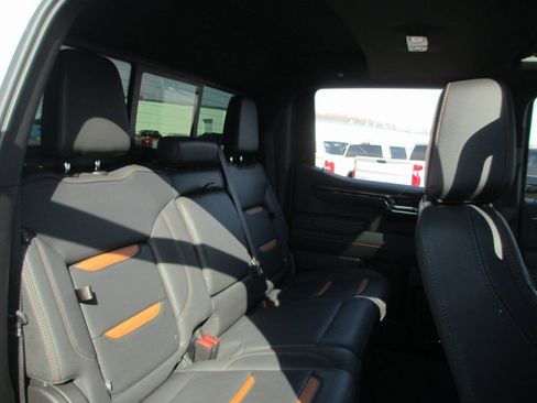 Certified 2023 GMC Sierra 1500 AT4 w/ AT4 Premium Package image 23