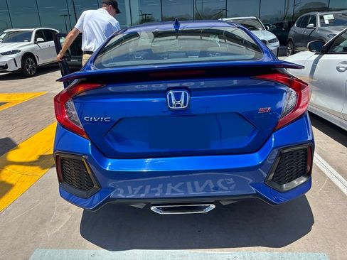 Used 2018 Honda Civic Si image 5
