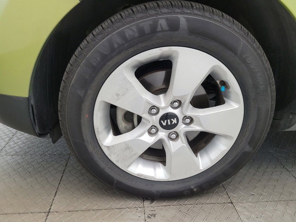 Used 2019 Kia Soul FWD image 31