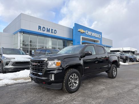 Used 2022 GMC Canyon AT4 w/ Trailering Package image 1