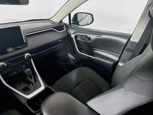 Used 2024 Toyota RAV4 LE AWD/4WD image 23