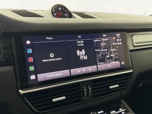 Certified 2023 Porsche Cayenne Platinum Edition AWD/4WD image 21