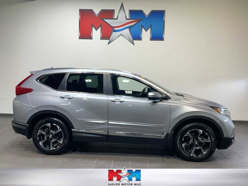 Used 2018 Honda CR-V Touring image 1