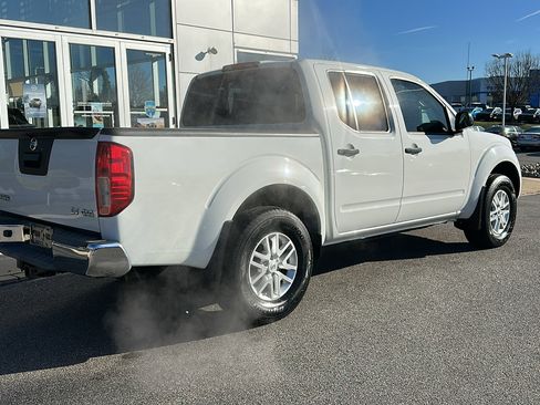 Certified 2019 Nissan Frontier SV image 7
