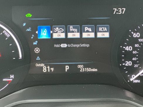Certified 2026 Toyota Sienna XLE FWD image 31