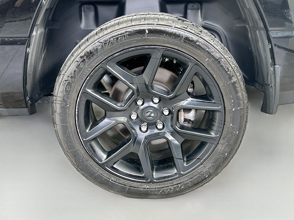 Used 2024 RAM 1500 Laramie AWD/4WD image 34