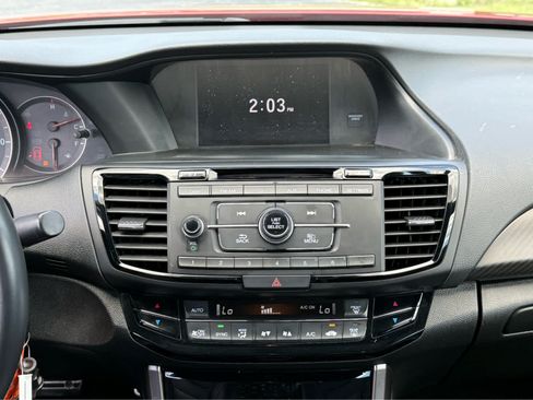 Used 2017 Honda Accord Sport Special Edition image 16
