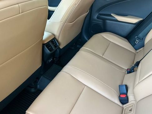 New 2026 Lexus UX 300h FWD image 10