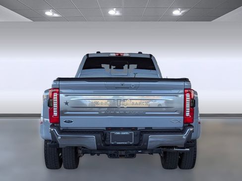 Certified 2025 Ford F450 King Ranch w/ Chrome Package image 9